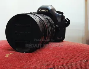 Photo - Canon 5d Iii