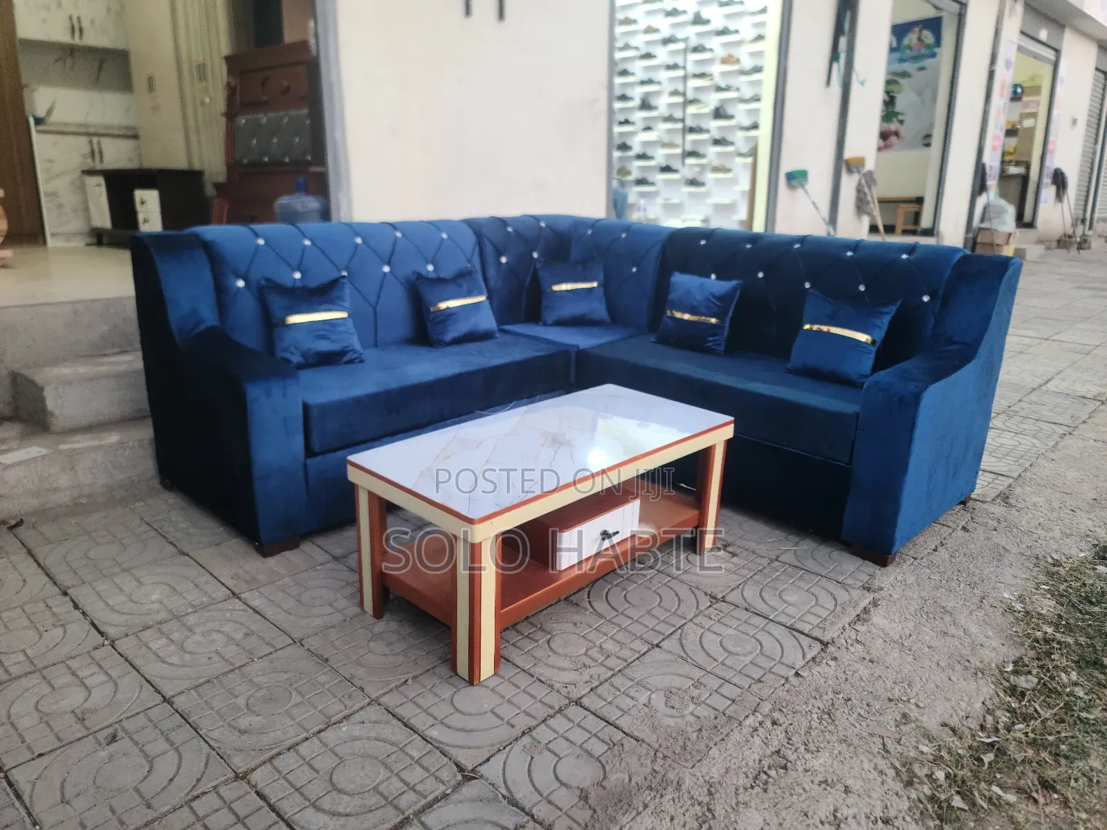 ሶፋ ለጠባብ ቤት የሚሆን