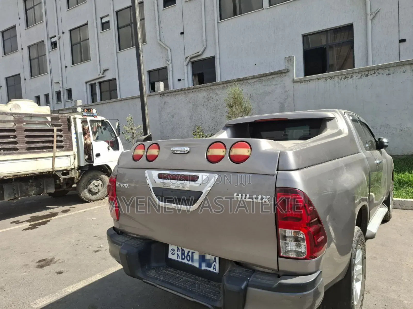 Toyota Hilux 2020 Gray