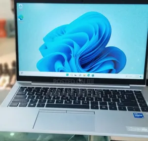 New Laptop HP EliteBook 840 G8 16GB Intel Core I5 SSD 512GB