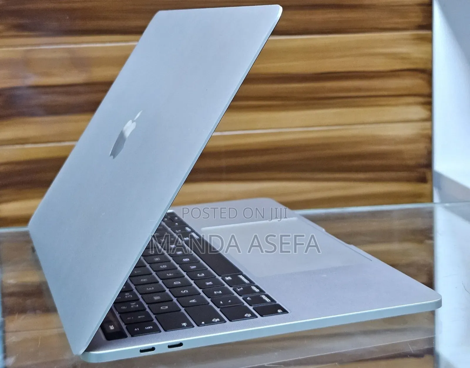 New Laptop Apple MacBook Air 2019 8GB Intel Core I5 SSD 128GB