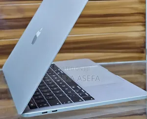 New Laptop Apple MacBook Air 2019 8GB Intel Core I5 SSD 128GB