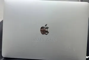 New Laptop Apple MacBook Pro 2017 8GB Intel Core I5 SSD 128GB