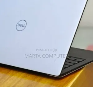 New Laptop Dell XPS 13 8GB Intel Core I5 SSD 512GB