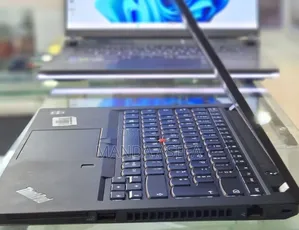 New Laptop Lenovo ThinkPad t495s 12GB AMD Ryzen 5 SSD 256GB