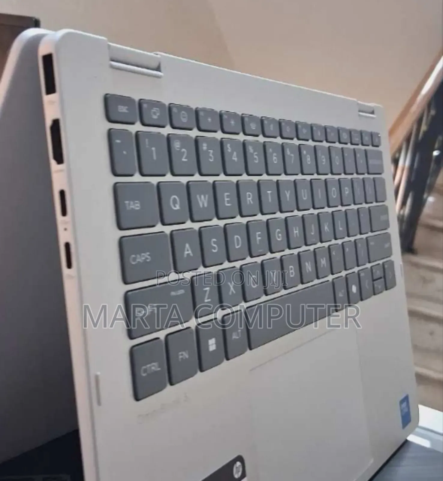 New Laptop HP OmniBook 5 14" 16GB Intel Core I7 SSD 512GB