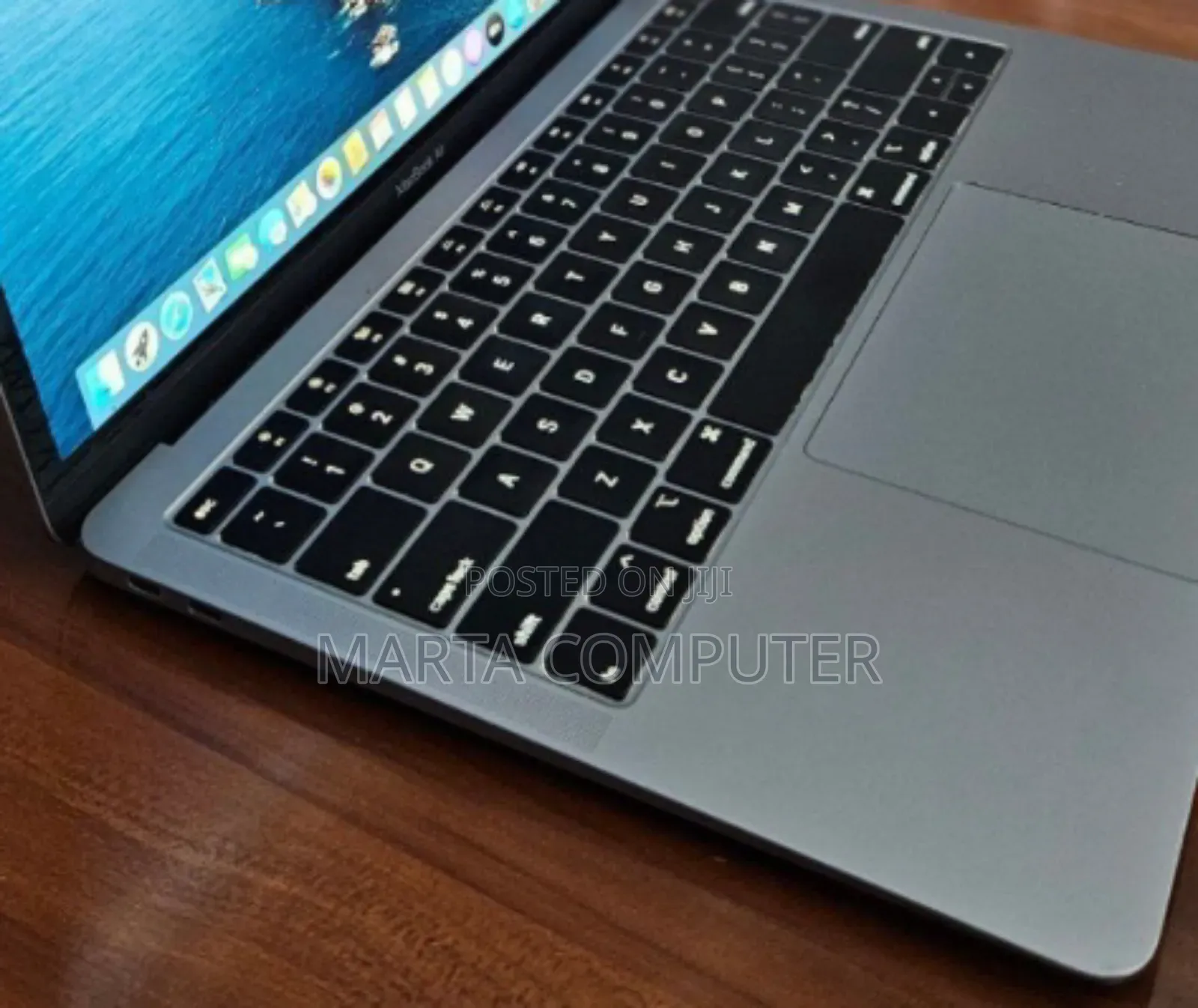 New Laptop Apple MacBook Air 2019 8GB Intel Core I5 SSD 128GB