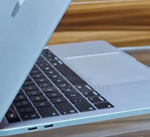 New Laptop Apple MacBook Air 2019 8GB Intel Core I5 SSD 128GB