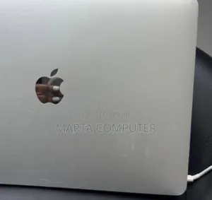 New Laptop Apple MacBook Pro 8GB Intel Core I5 SSD 128GB