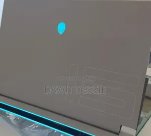 New Laptop Alienware M17x R2 32GB Intel Core I9 SSD 1T