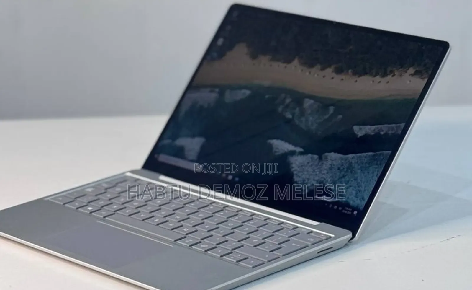 New Laptop Microsoft Surface Go 16GB Intel Core I5 SSD 512GB