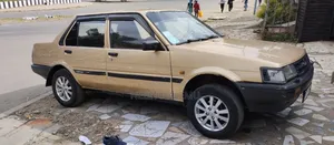 Toyota Corolla 1985 Gold