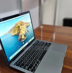 New Laptop Apple MacBook Pro 2019 8GB Intel Core I5 SSD 128GB