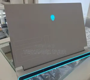 New Laptop Alienware M15 R3 32GB Intel Core I9 SSD 1T