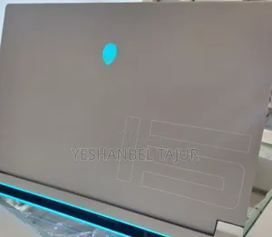 New Laptop Alienware M15 R3 32GB Intel Core I9 SSD 1T