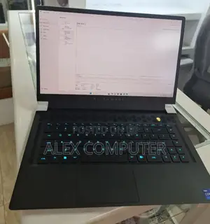 New Laptop Alienware Area-51m 32GB Intel Core I9 SSD 1T