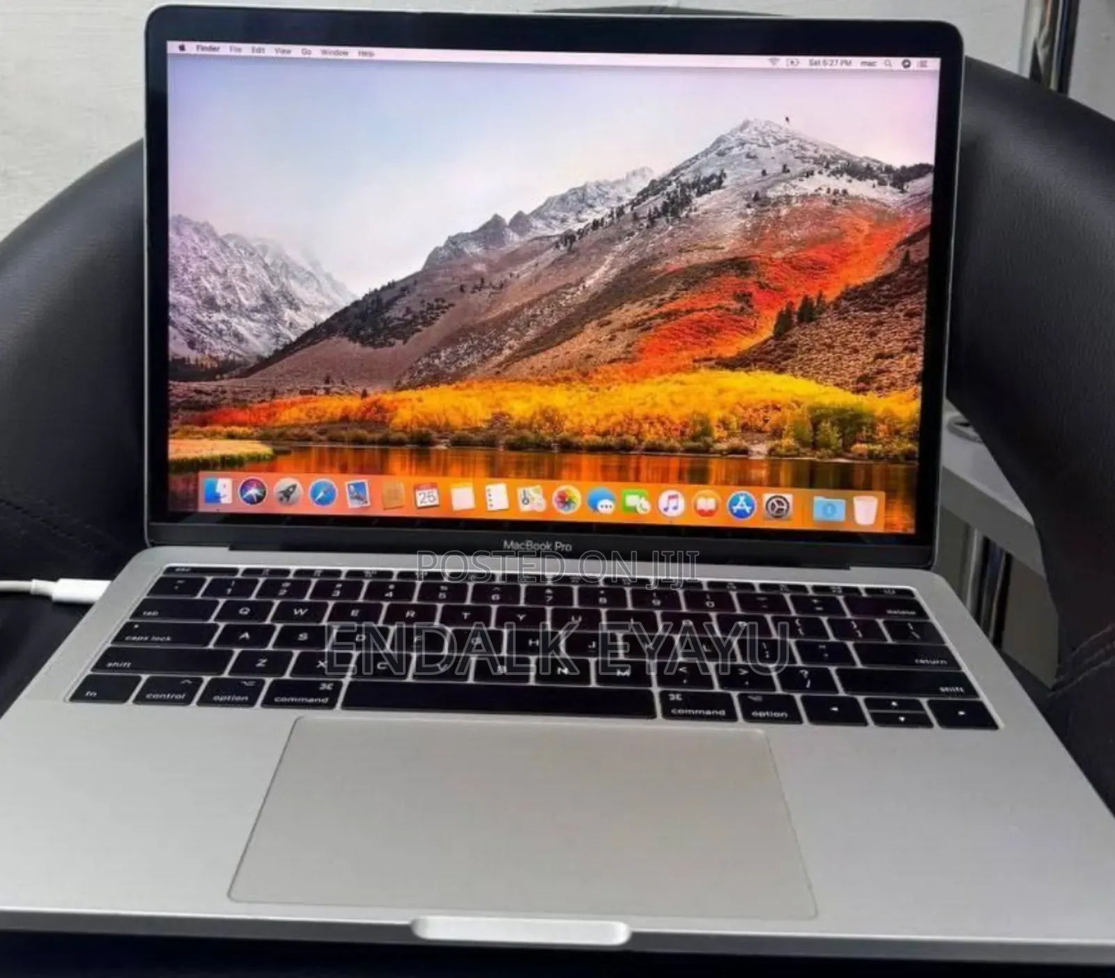New Laptop Apple MacBook Pro 2017 8GB Intel Core I5 SSD 128GB