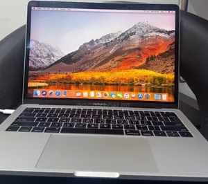 New Laptop Apple MacBook Pro 2017 8GB Intel Core I5 SSD 128GB