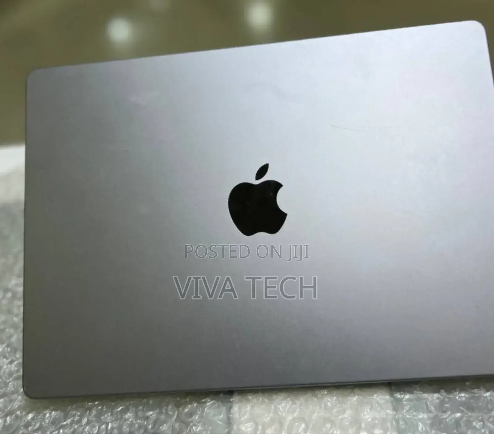 New Laptop Apple MacBook Pro M1 16GB Apple M1 Pro SSD 512GB