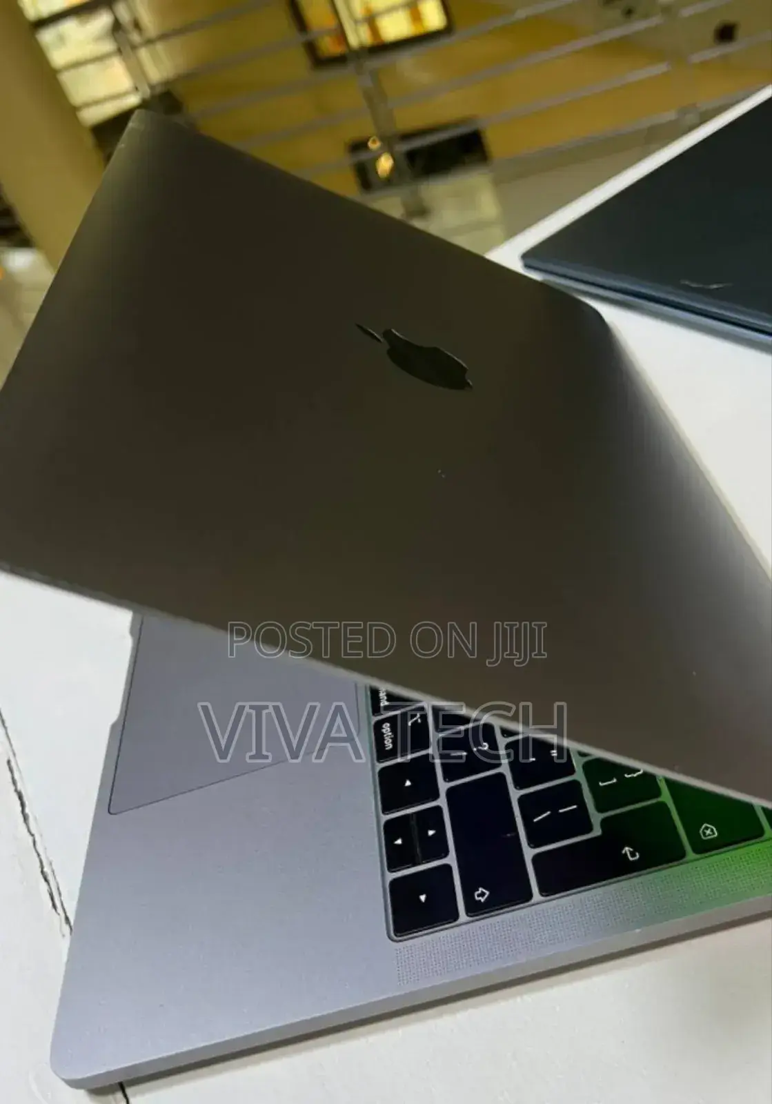 New Laptop Apple MacBook Pro 2019 8GB Apple M1 SSD 128GB