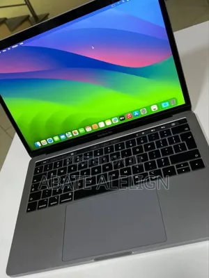 New Laptop Apple MacBook Pro 2019 8GB Apple M1 SSD 128GB