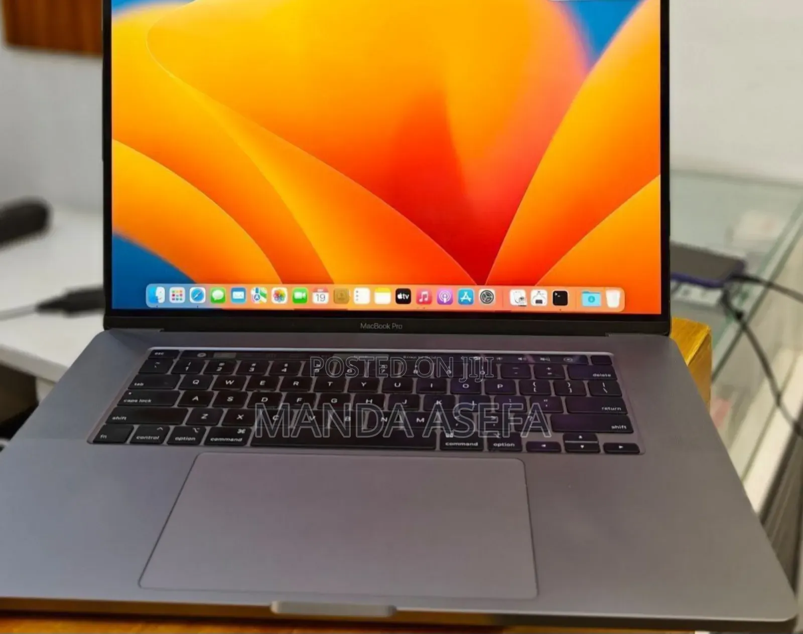 New Laptop Apple MacBook Pro 2019 32GB Intel Core I9 SSD 1T