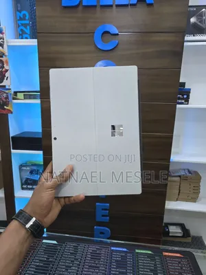 New Microsoft Surface Pro 7 8GB Intel Core I5 SSHD (Hybrid) 256GB