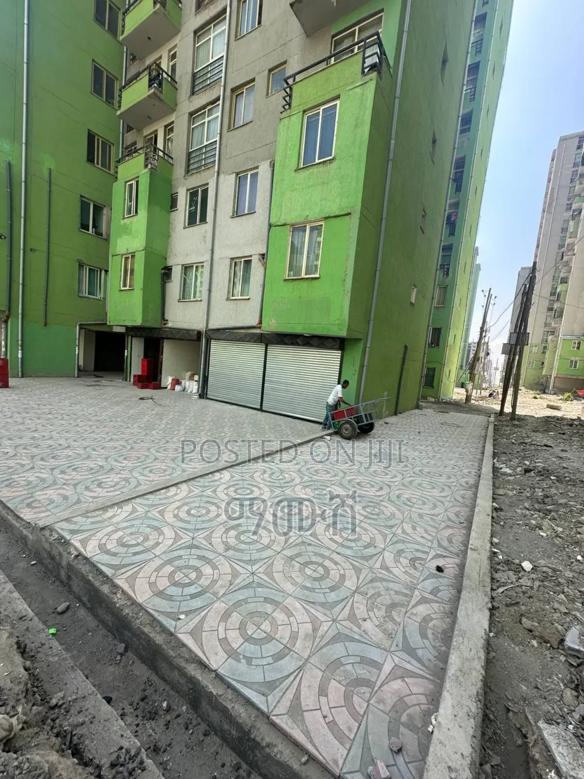 የሚሸጥ 40/60 ሱቅ