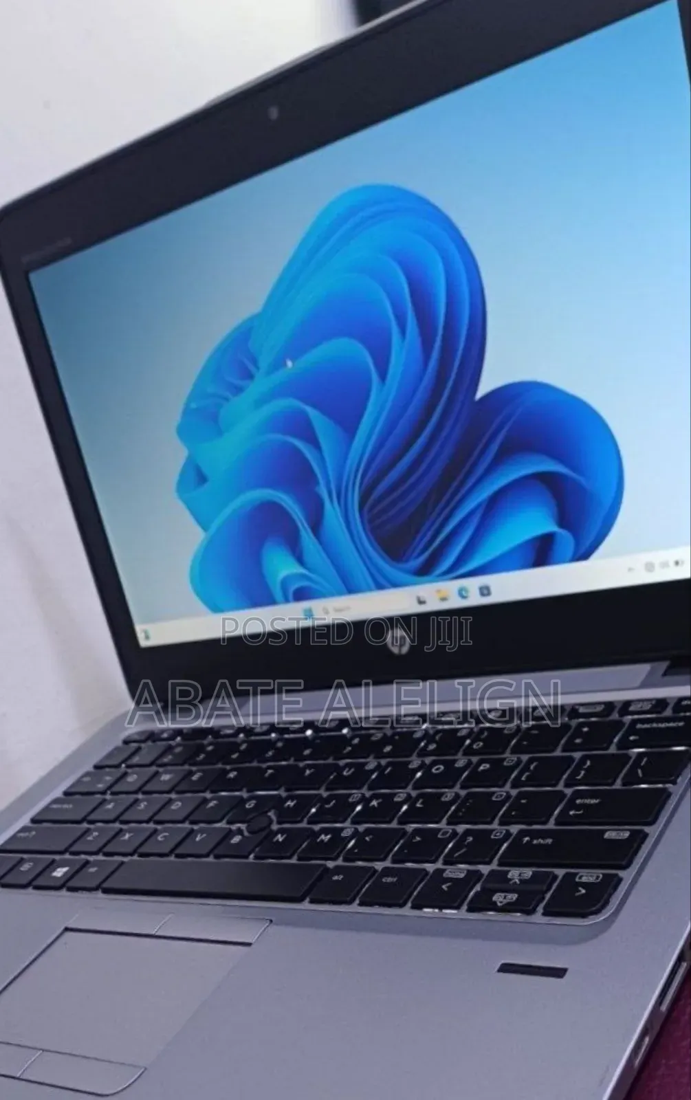 New Laptop HP EliteBook 820 G3 8GB Intel Core I5 SSD 256GB