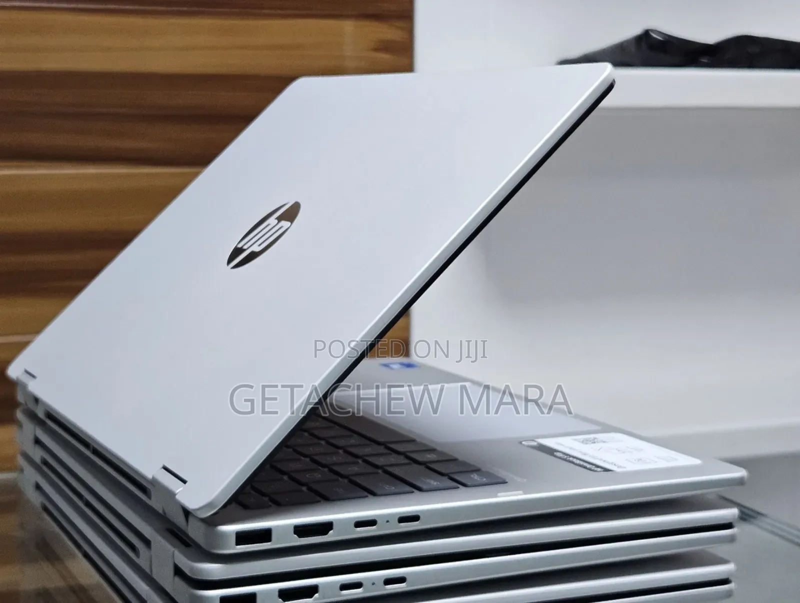 New Laptop HP OmniBook 5 Flip 8GB Intel Core I5 SSD 512GB