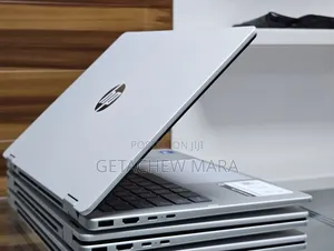 New Laptop HP OmniBook 5 Flip 8GB Intel Core I5 SSD 512GB