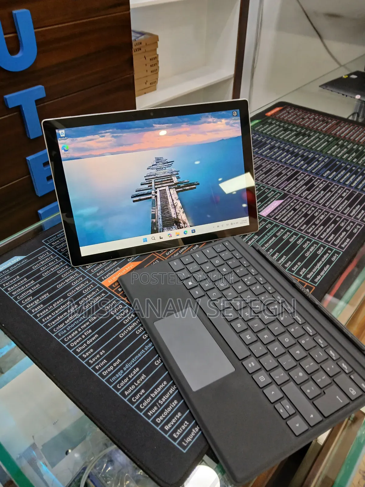 New Laptop Microsoft Surface Pro 7 8GB Intel Core I5 SSD 256GB