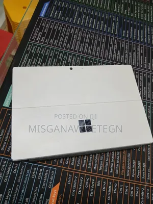 New Laptop Microsoft Surface Pro 7 8GB Intel Core I5 SSD 256GB