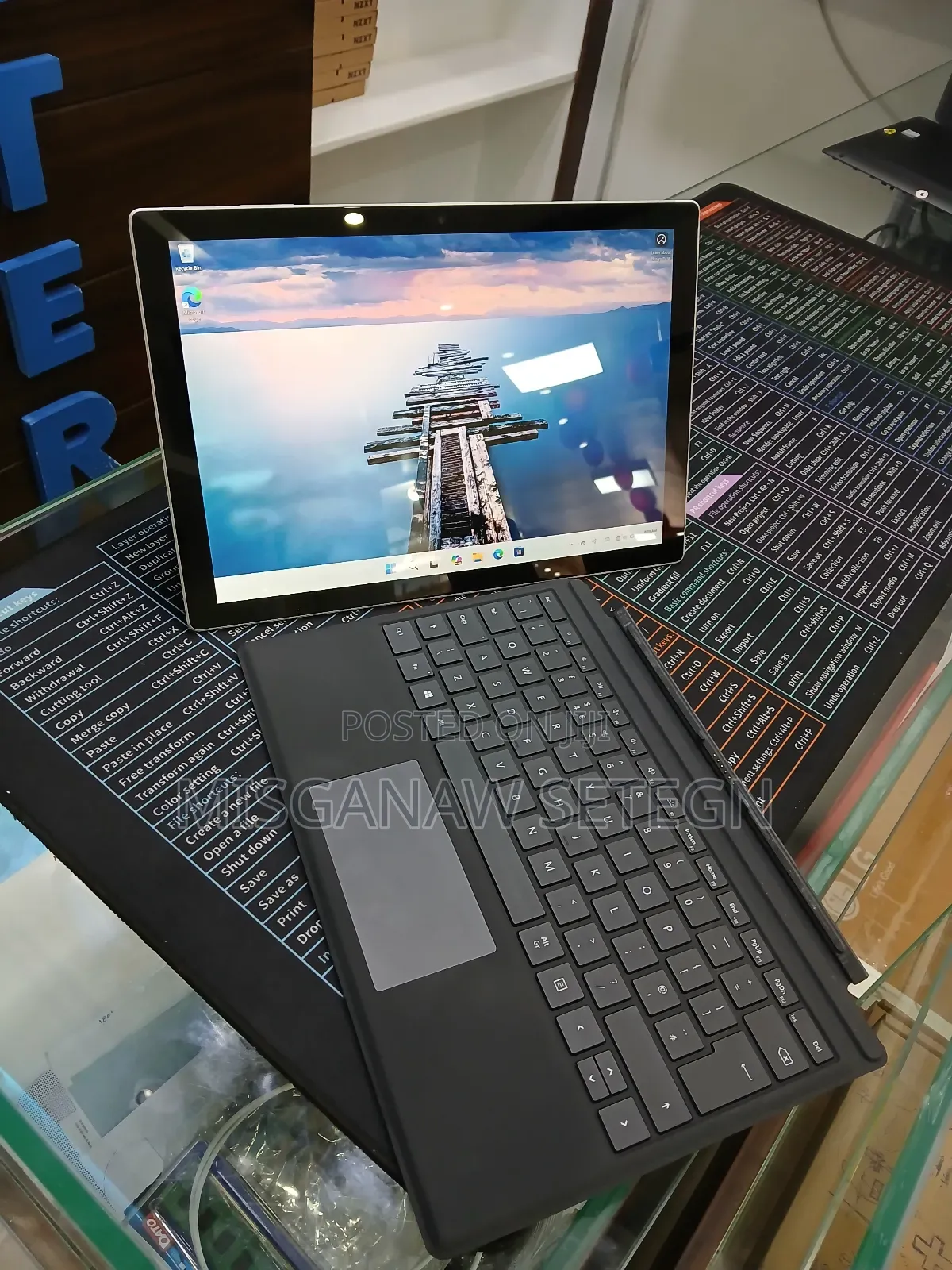 New Laptop Microsoft Surface Pro 7 8GB Intel Core I5 SSD 256GB