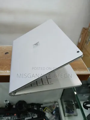 New Laptop Microsoft Surface Book 3 16GB Intel Core I7 SSD 256GB