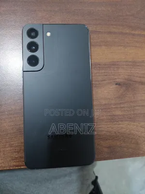 New Samsung Galaxy S22 5G 128 GB Black