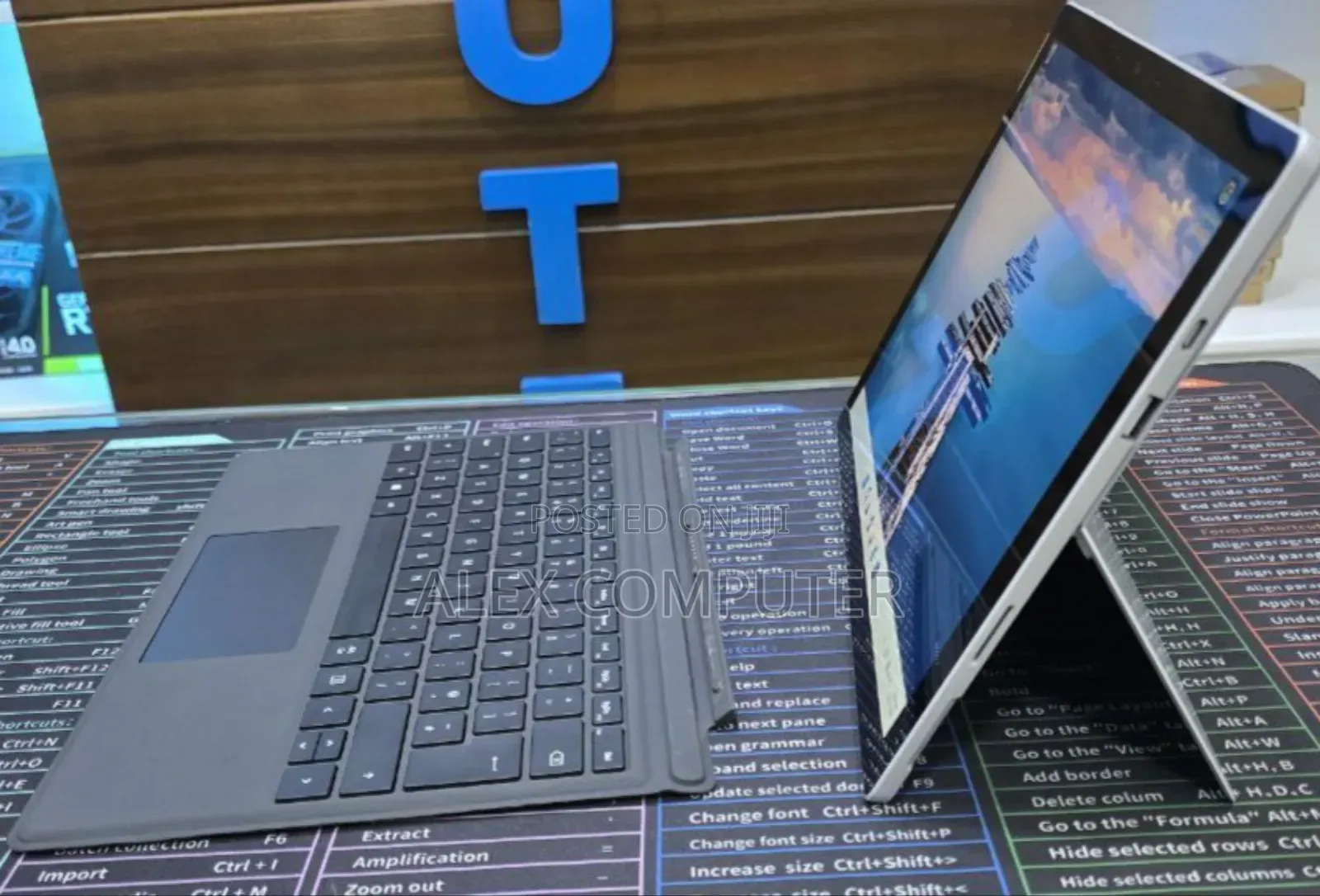 New Laptop Microsoft Surface Pro 7 8GB Intel Core I5 SSD 256GB