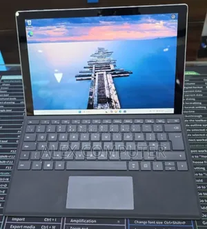 New Laptop Microsoft Surface Pro 7 8GB Intel Core I5 SSD 256GB