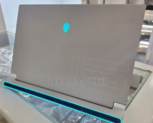 New Laptop Alienware M15 R3 32GB Intel Core I9 SSD 1T