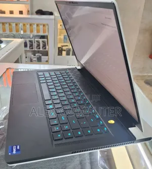 New Laptop Alienware M15 R3 32GB Intel Core I9 SSD 1T
