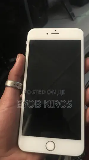 Photo - Apple iPhone 6s Plus 64 GB Silver