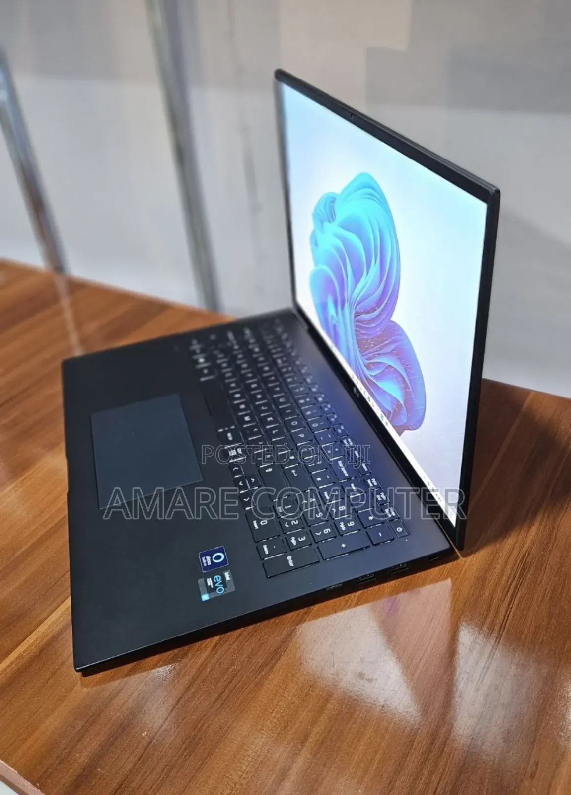 New Laptop LG Gram 15.6 16GB Intel Core I7 SSD 512GB