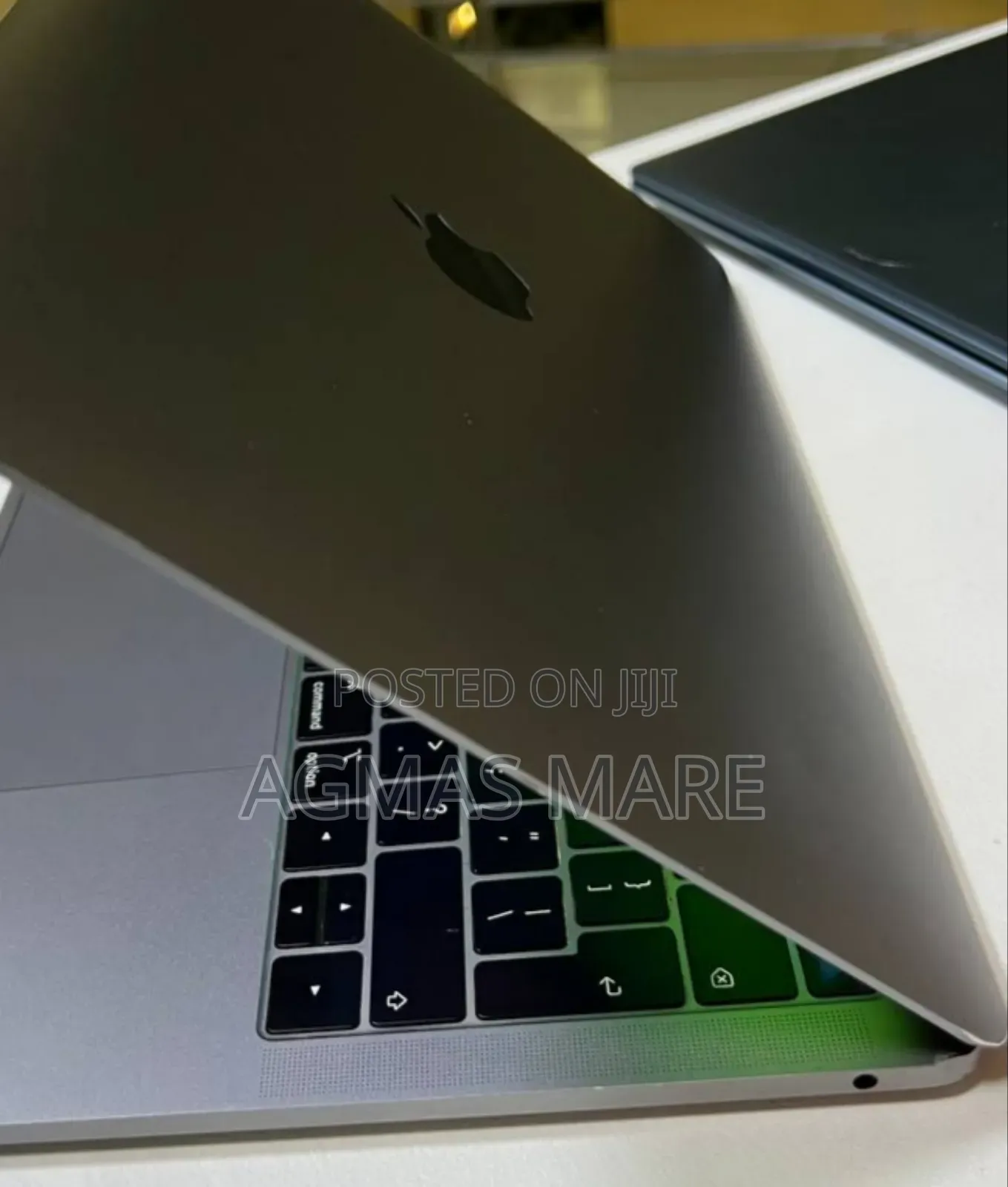 New Laptop Apple MacBook Pro 2019 8GB Intel Core I5 SSD 128GB
