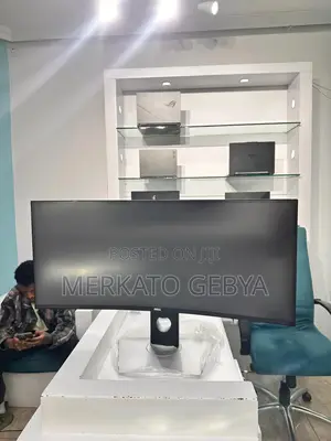 Dell 34-Inch Ultra-Wide Monitor 3440x1440 WQHD Resolution Key