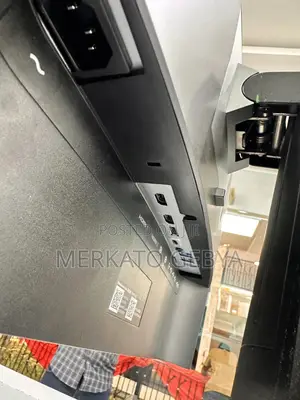 Dell 34-Inch Ultra-Wide Monitor 3440x1440 WQHD Resolution Key