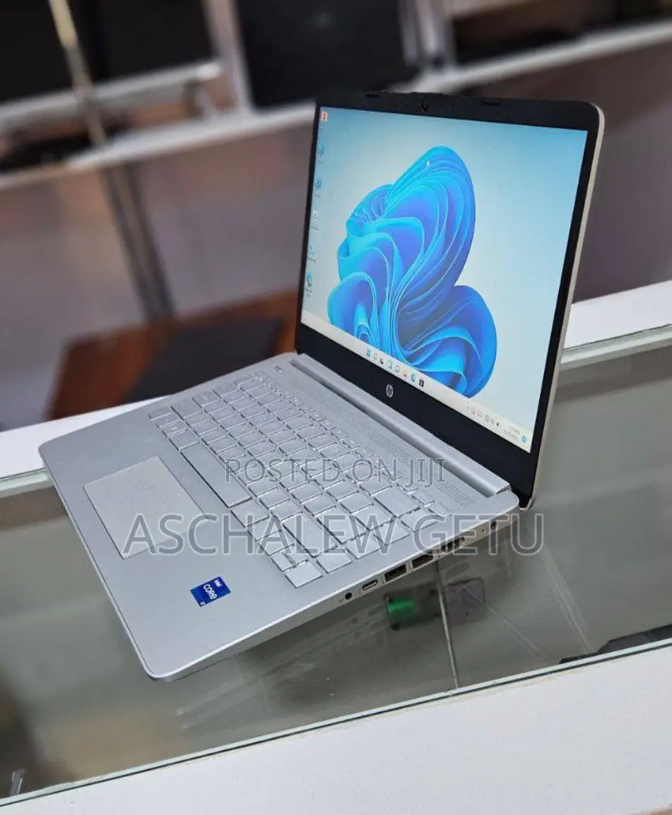 New Laptop HP Stream Notebook 8GB Intel Core I7 SSD 512GB