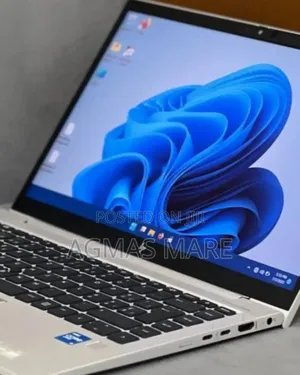 New Laptop HP EliteBook 830 G8 16GB Intel Core i7 SSD 512GB