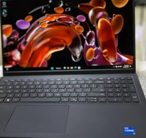 Photo - New Laptop Dell Vostro 3520 16GB Intel Core I5 SSD 512GB