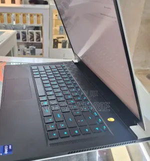 New Laptop Alienware Area-51m 32GB Intel Core I9 SSD 1T