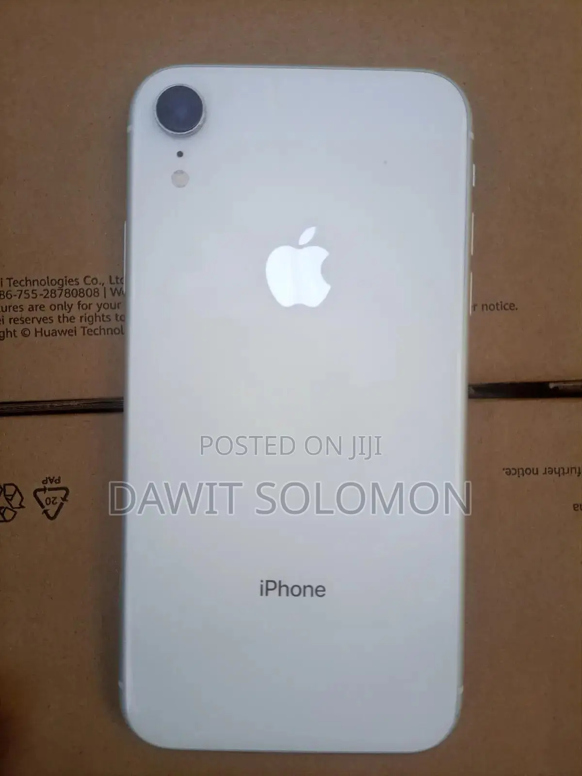 Apple XR 64 GB White